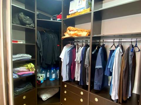 квартира за адресою Володимира Івасюка вул., 42