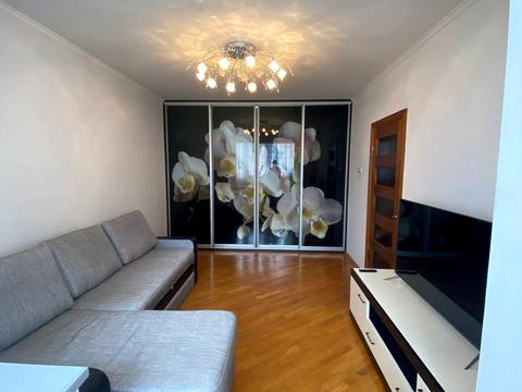 квартира за адресою Володимира Івасюка вул., 42