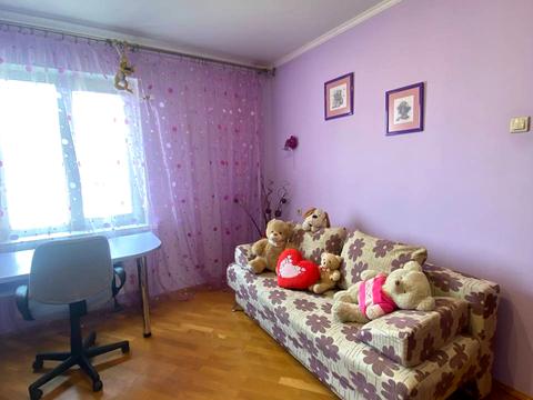 квартира за адресою Володимира Івасюка вул., 42