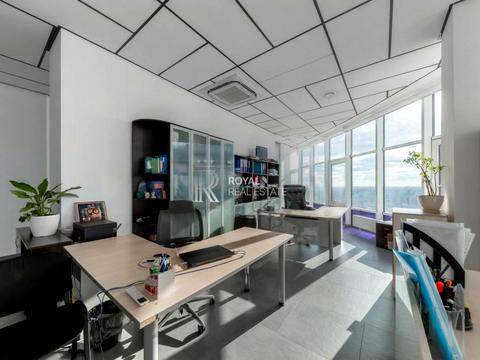 комерційна за адресою Кловський узвіз, 7a