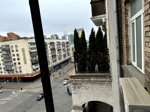 квартира за адресою Велика Васильківська вул. (Червоноармійська), 48/18