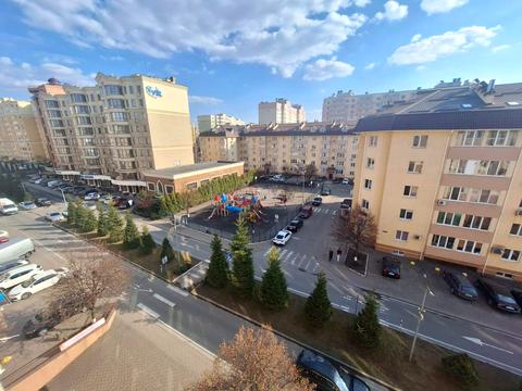 квартира по адресу Леси Украинки ул., 11