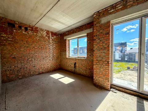 будинок за адресою Сергія Голубєва