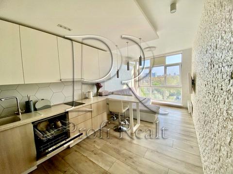 квартира за адресою Райдужна вул., 58