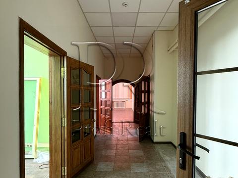комерційна за адресою Василя Макуха вул. (Івана Шевцова), 1