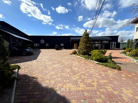 комерційна за адресою Незламна, 22