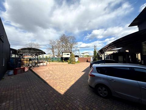 комерційна за адресою Незламна, 22