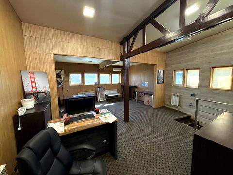 комерційна за адресою Незламна, 22