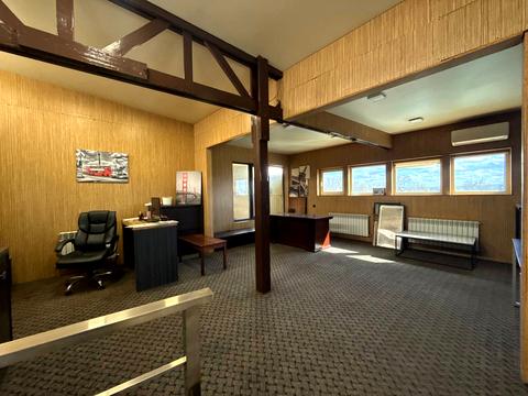 комерційна за адресою Незламна, 22