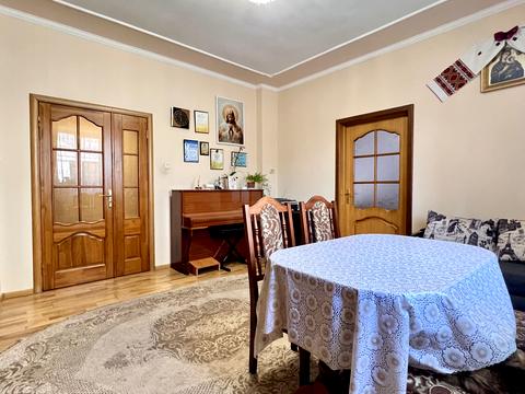 квартира за адресою Шкільна вул., 1