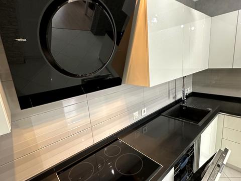 квартира за адресою Київ, Срібнокільська вул., 1