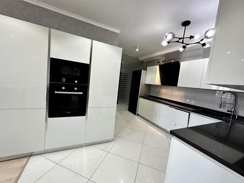 квартира за адресою Київ, Срібнокільська вул., 1