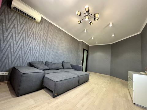 квартира за адресою Київ, Срібнокільська вул., 1