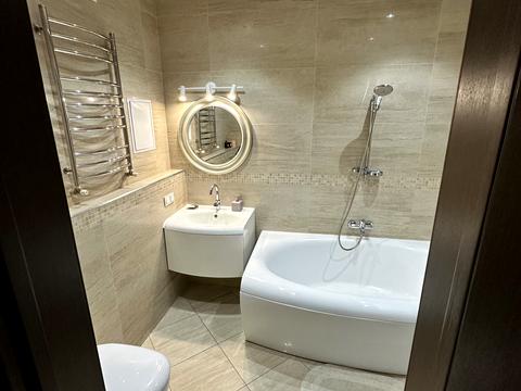 квартира за адресою Київ, Срібнокільська вул., 1