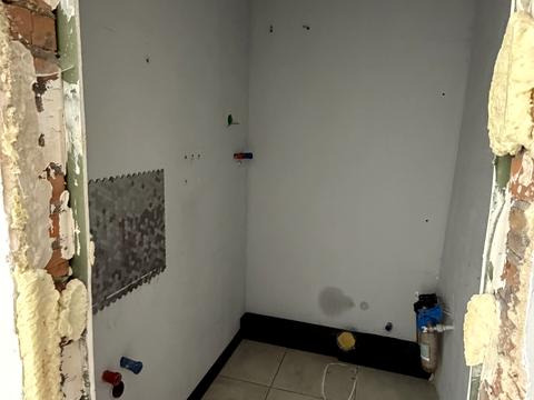 комерційна за адресою Прорізна вул., 5