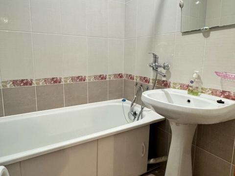 квартира за адресою Максима Залізняка вул., 18