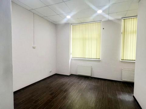 комерційна за адресою Артилерійська вул., 4в