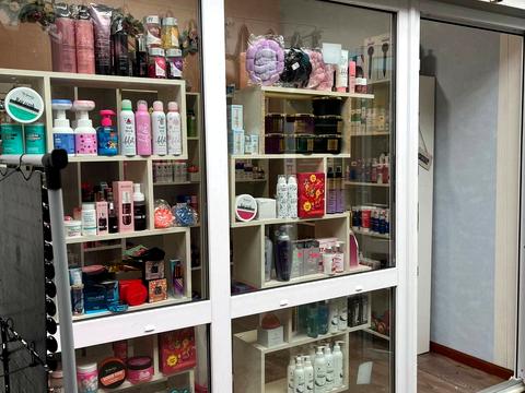 комерційна за адресою Гетьмана Сагайдачного вул., 1