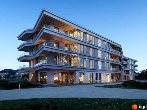 комерційна за адресою Паркова вул., 7