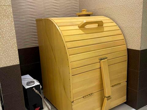 комерційна за адресою Івана Франка вул., 69