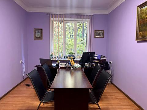 комерційна за адресою Лейпцизька вул., 2/37