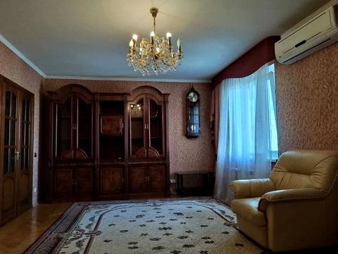 квартира за адресою Драгоманова вул., 12