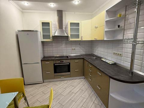 квартира по адресу Василия Симоненко ул., 5