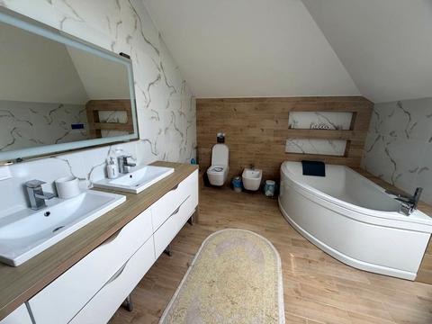 дом по адресу Яровая ул. (Червоноармійська)