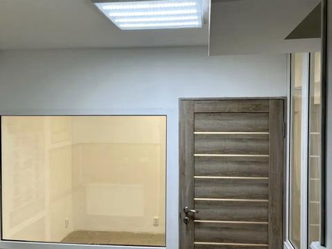 комерційна за адресою Героя України Степана Бандери вул., 7