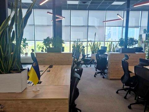 коммерческая по адресу Степана Бандеры просп. (Московський), 16