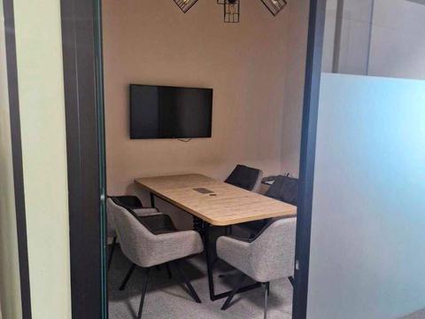 коммерческая по адресу Степана Бандеры просп. (Московський), 16