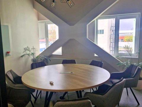 коммерческая по адресу Степана Бандеры просп. (Московський), 16