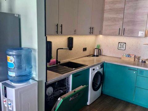 коммерческая по адресу Степана Бандеры просп. (Московський), 16