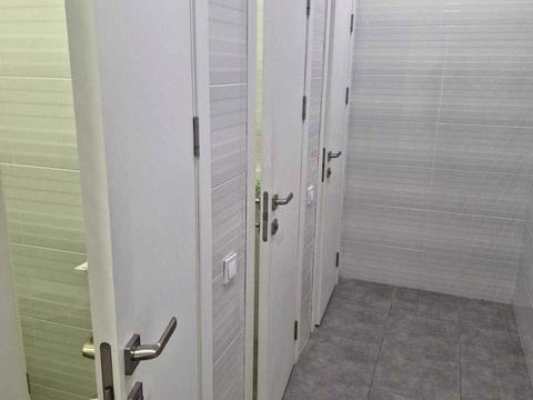 коммерческая по адресу Степана Бандеры просп. (Московський), 16