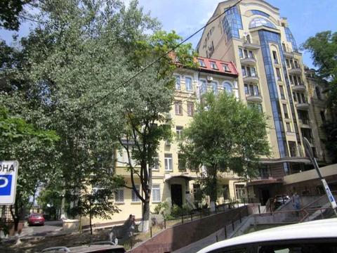 комерційна за адресою Крутий узвіз, 5