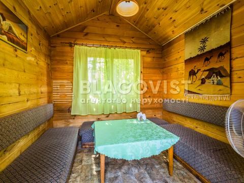 комерційна за адресою Київська вул., 1