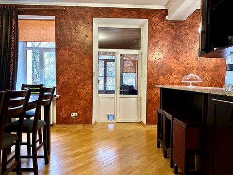 квартира за адресою Кирила і Мефодія вул., 25