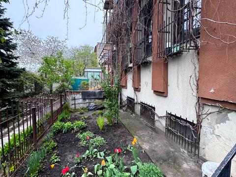 комерційна за адресою Сергія Єфремова вул. (Ворошилова), 3