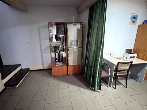 комерційна за адресою Сергія Єфремова вул. (Ворошилова), 3