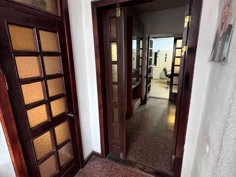 комерційна за адресою Сергія Єфремова вул. (Ворошилова), 3