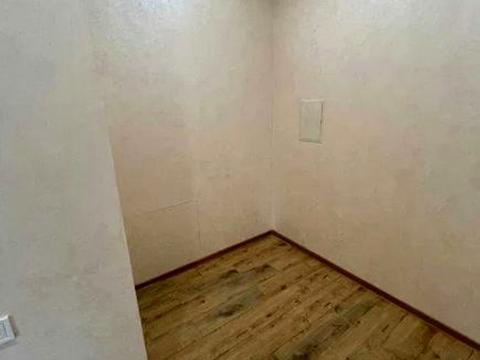 комерційна за адресою Тиха вул., 3