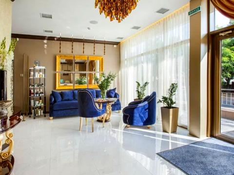 комерційна за адресою Аркадіївський пров., 9/1