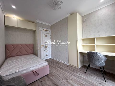 квартира за адресою Олександра Олеся вул., 10