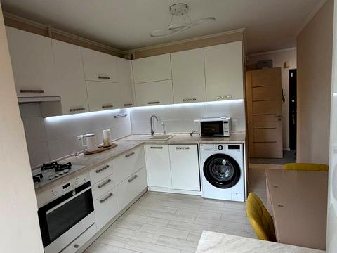 квартира за адресою Київ, Леся Курбаса просп., 14