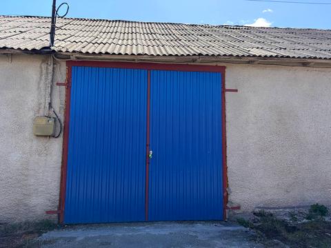 комерційна за адресою Волинських Чехів, 1