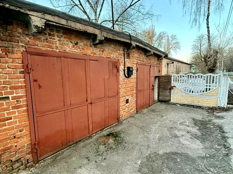 паркомісце за адресою Любецька вул., 7