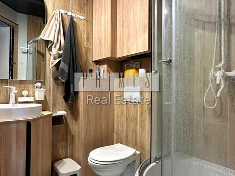 комерційна за адресою Бульварно-Кудрявська вул. (Воровського), 15А