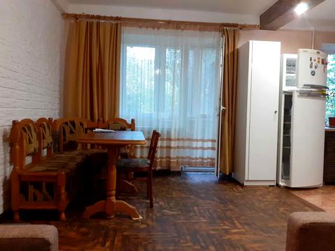 квартира за адресою Дмитра Апухтіна вул., 21-А