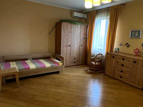 будинок за адресою Янтарна, 3