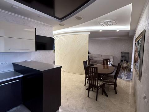 квартира за адресою Братів Горобців вул. (Дмитра Кедріна), 53-А